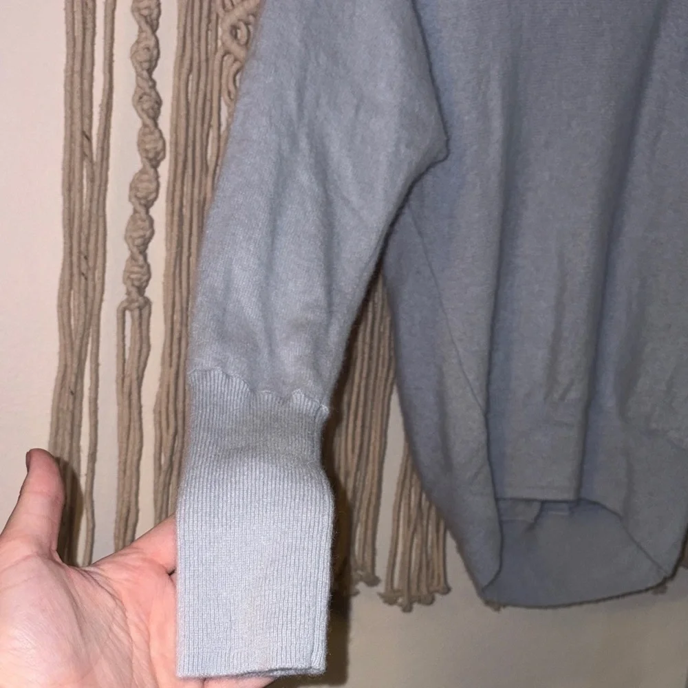 Cashmere Light Blue Small Tahari - Picture 3 of 4